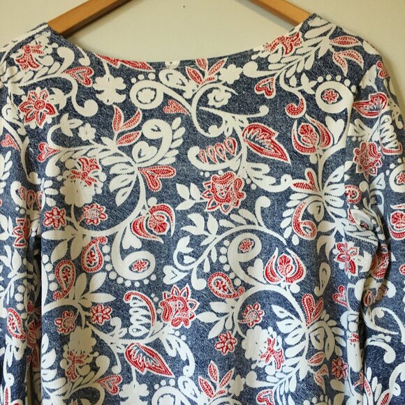 Clientele Bell Sleeve Paisley Denim & Lace Print Top - Picture 6 of 15